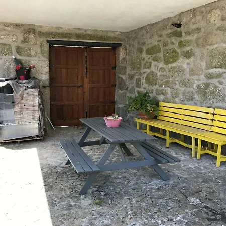 Casas Da Costeira Fafe